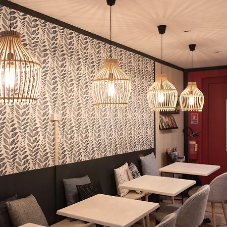 Hotell De Jouvence 3*