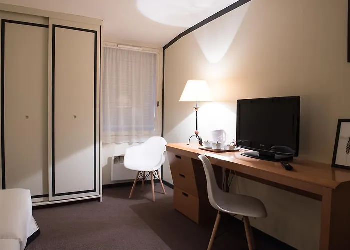 فندق De Jouvence 3*